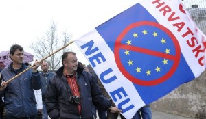 prosvjed branitelja u Splitu 130311 Što to MORAMO znati o Europskoj Uniji?