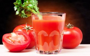 Ove žene su 2 mjeseca pile svaki dan po čašu soka od rajčice: Rezultat je oduševio!