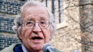 NoamChomsky-banke Noam Chomsky: “Grčka je mogla slomiti bankare samo uz podršku drugih naroda južne Europe, ali povijest nije pravocrtna linija”