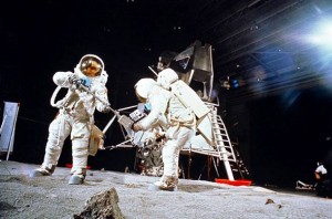 Ponovo se razbuktava stari spor: jesu li Amerikanci uopće bili na Mjesecu?