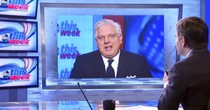 POLITIČKI TV KOMENTATOR GLENN BECK U PANICI: Donald Trump je Adolf Hitler!