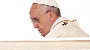 papa-obitelj REVOLUCIJA U VATIKANU: Ovom doktrinom za homoseksualce i razvod Papa nas je radikalno modernizirao