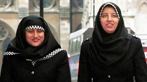 Škotska uvela policijske hidžab uniforme kako bi regrutirala više muslimana u policiju