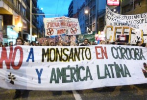 BILO JE DOSTA SIJANJA SMRTI! Argentinski narod se ujedinio i izbacio Monsanto iz zemlje