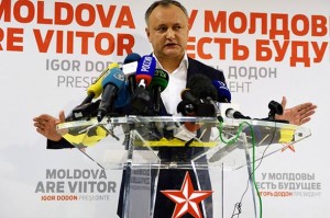 DOSTA JE TIRANIJE! Predsjednik Moldavije Igor Dodon naredio da se s njegove rezidencije skine zastava EU i pozvao sve da učine isto