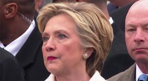 MEDIJI O OVOME ŠUTE: Hillary Clinton skamenjena dok su stotine tisuća ljudi na inauguraciji izvikivali ‘Uhitite ju…. uhitite ju!’