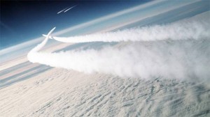 NA GRANICI LUDILA: Harvardski znanstvenici javno planiraju najveći ‘Chemtrails’ eksperiment u povijesti iznad glava SVIH LJUDI NA ZEMLJI