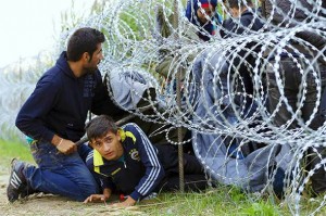 SAD JE DOSTA! Mađarska zakonom zabranila slobodno kretanje migranata na svojem teritoriju