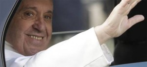 PAPA STVARA ‘NOVU’ CRKVU: Franjo legalizira zaređivanje oženjenih muškaraca