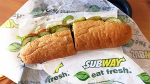 Laboratorijski testovi pokazali da se u popularnim sendvičima Subway od piletine nalazi samo 50 posto piletine