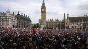 Deseci tisuća ljudi prosvjedovalo protiv Novog svjetskog poretka u Londonu – MEDIJI ŠUTE!