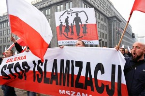 Većina Poljaka bi radije da njihova zemlja napusti EU nego da primi muslimanske imigrante