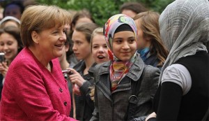 Angela Merkel će u Njemačkoj od islamskih festivala napraviti državne praznike