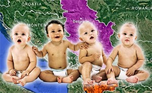 bebe-srbija DEPOPULACIJA NAKON DOLASKA ‘DEMOKRACIJE’: U Srbiji je prošle godine rođeno najmanje beba od Prvog svjetskog rata