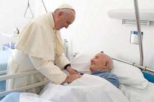 U SUPROTNOSTI SA KRŠĆANSKOM VJEROM: Papa Franjo legalizira eutanaziju u Italiji