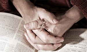 BOG PRESTAJE BITI MUŠKO I NEĆE IMATI SPOL: Švedska crkva pozvala svoje svećenstvo da ubuduće ne koriste termin ‘Gospodin’