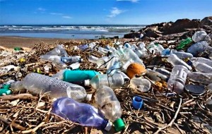 JADRAN SE GUŠI U SMEĆU ZBOG TURIZMA: 70 posto smeća u moru je plastika