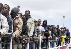 ANKETA POTVRDILA ONO ŠTO SKRIVAJU MEDIJI: Imigracija je glavna briga za građane u 9 europskih zemalja