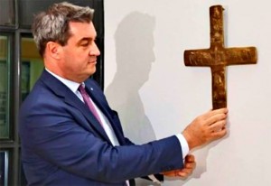 ODGOVOR NA ‘KULTURNO OBOGAĆIVANJE’ SA ISTOKA: U Bavarskoj od 1. lipnja obvezno isticanje križa kao kršćanskog simbola u svim javnim ustanovama