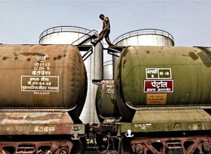 NJEMAČKA PORUČILA INDIJI: Ignorirajte ‘iritantna’ upozorenja SAD-a i kupujte dalje iransku naftu