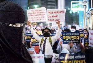 GRAĐANI JUŽNE KOREJE NA NOGAMA! ‘NE ŽELIMO POSTATI NJEMAČKA ILI BRITANIJA ZBOG INVAZIJE MUSLIMANSKIH IMIGRANATA’