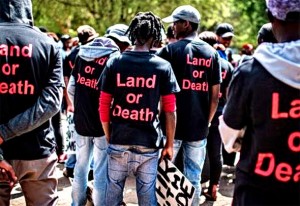 Južnoafrička Republika će promijeniti Ustav kako bi legalizirala otimanje poljoprivredne zemlje od bijelaca