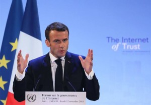 BILDERBERGER MACRON: Ako ne cenzuriramo i reguliramo Internet, bit će potkopani sami temelji demokracije