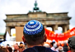 Njemački židovi zahtijevaju od vlade dodatne integracijske tečajeve za muslimanske migrante kako bi se izbjegli napadi antisemitizma
