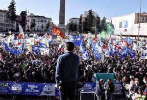 Dok je Macronov Pariz gorio u demonstracijama, Salvinijev Rim se sjajio u političkom skupu i građanima koji su uzvikivali ‘Italija prva’