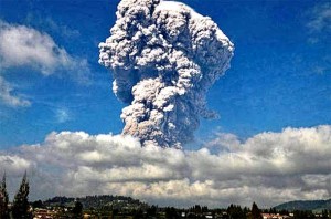 Njemački ljevičarski zastupnik parlamenta okrivio klimatske promjene za vulkanske erupcije i tsunami u Indoneziji