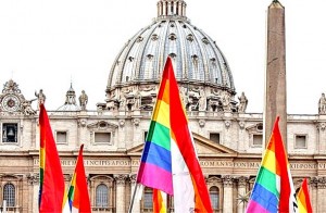 EKSPLOZIVNA KNJIGA O CRKVI: Ugledni novinar u četiri godine intervjuirao 1500 ljudi i desetke kardinala… ‘U Vatikanu je 80 posto svećenika gay’