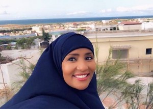 NOVINARKA OTPUTOVALA U DOMOVINU AMERIČKE MUSLIMANSKE KONGRESNICE ILHANE OMAR KAKO BI DOKAZALA DA JE SOMALIJA LIJEPA I CIVILIZIRANA. UBILI JE TERORISTI!